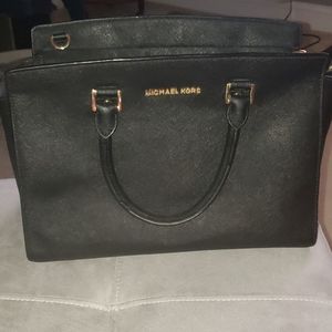 Medium MK bag